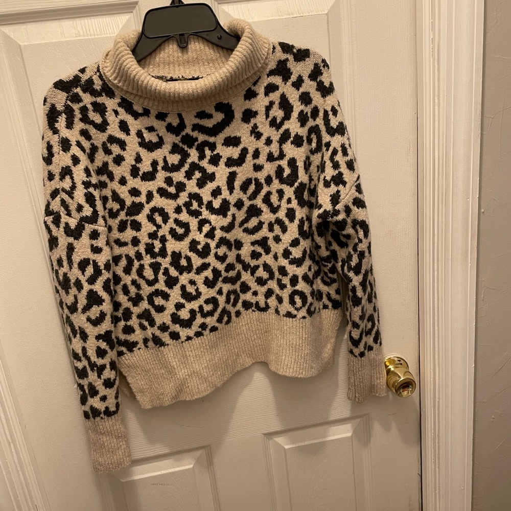 Jessica Simpson Cheetah Sweater